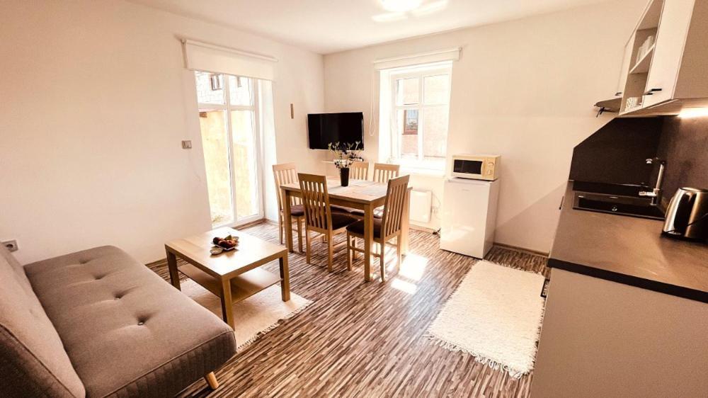 Apartmany Hvezdecka 브로우모프 외부 사진