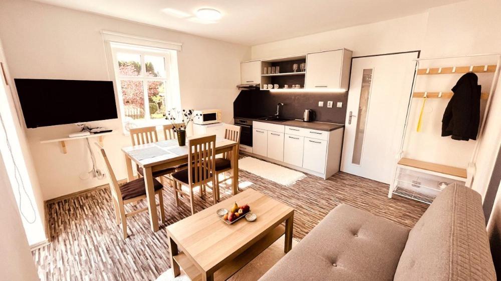 Apartmany Hvezdecka 브로우모프 외부 사진